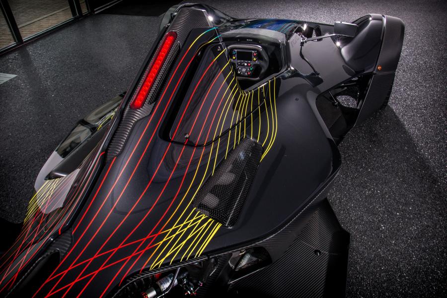 Детали экстерьера BAC Mono Art Car 2017 года  (фото 3 из 18)